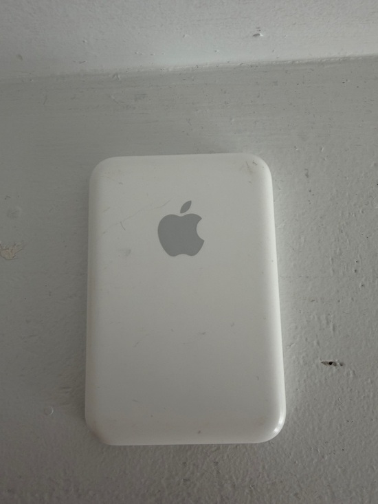 Apple Other - Apple MagSafe Battery Pack